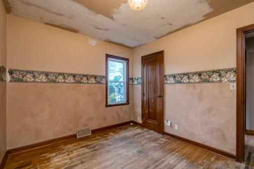 422 4th Street, Nicollet, MN 56074