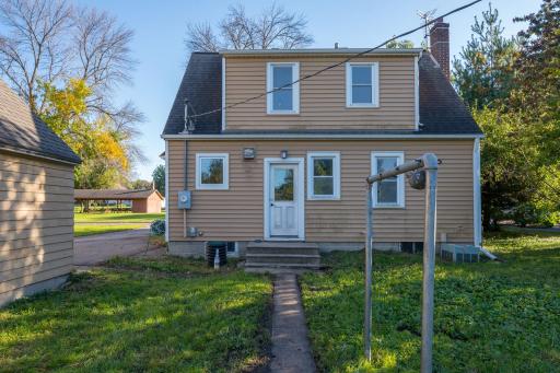 422 4th Street, Nicollet, MN 56074