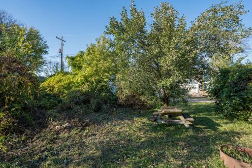 422 4th Street, Nicollet, MN 56074