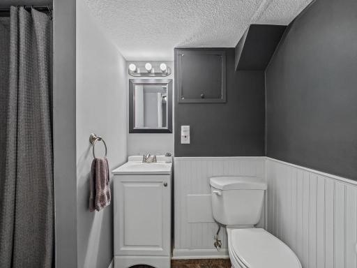 4247 Sandstone Drive, Eagan, MN 55122