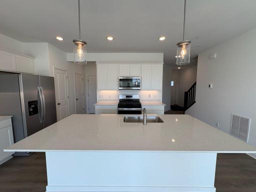 6297 Ivywood Avenue S, Cottage Grove, MN 55016