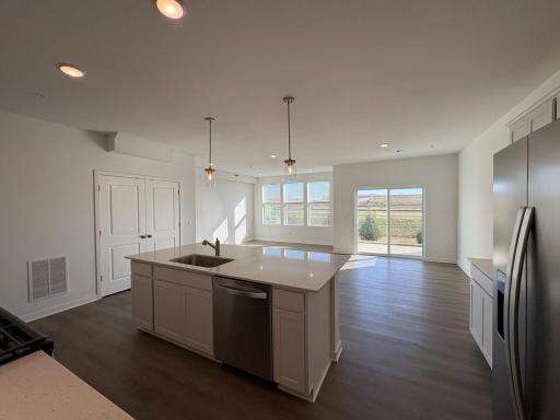 6297 Ivywood Avenue S, Cottage Grove, MN 55016