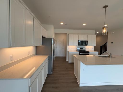 6297 Ivywood Avenue S, Cottage Grove, MN 55016
