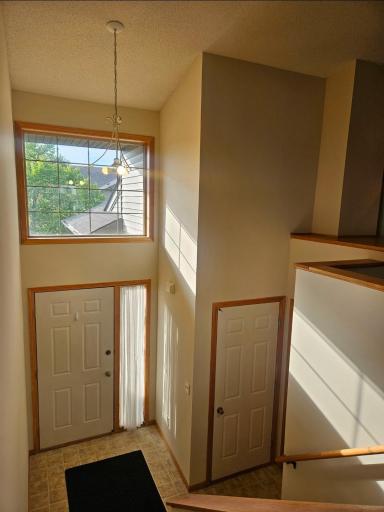 8330 Parkview Avenue NE, Elk River, MN 55330