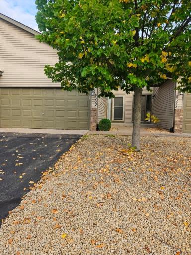 8330 Parkview Avenue NE, Elk River, MN 55330
