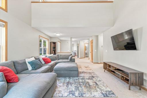 2442 Autumn Ridge Court, Chanhassen, MN 55317