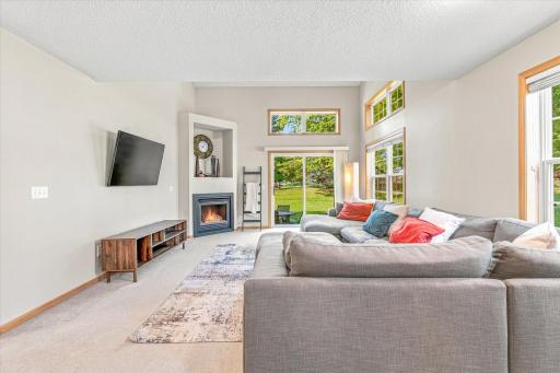 2442 Autumn Ridge Court, Chanhassen, MN 55317