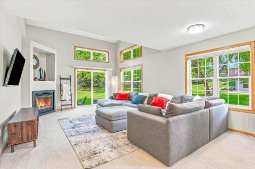 2442 Autumn Ridge Court, Chanhassen, MN 55317
