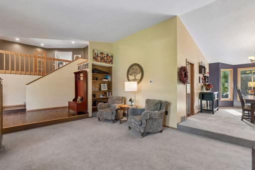 9629 Bennett Place, Eden Prairie, MN 55347