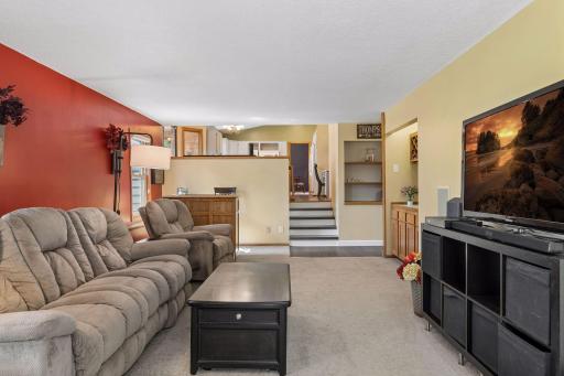 9629 Bennett Place, Eden Prairie, MN 55347