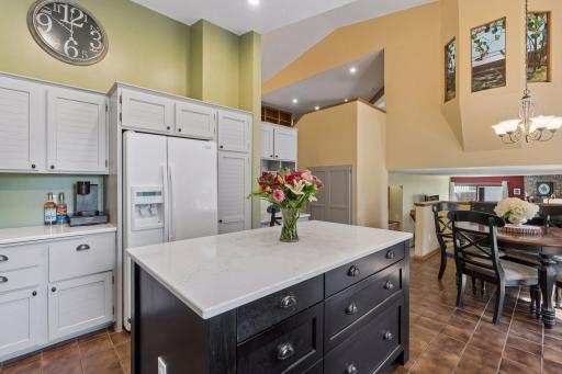9629 Bennett Place, Eden Prairie, MN 55347