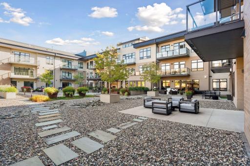 875 Lake Street N, 220, Wayzata, MN 55391