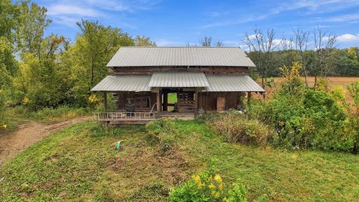 8925_280th_Street_West_Northfield_MN_USA_016.jpg
