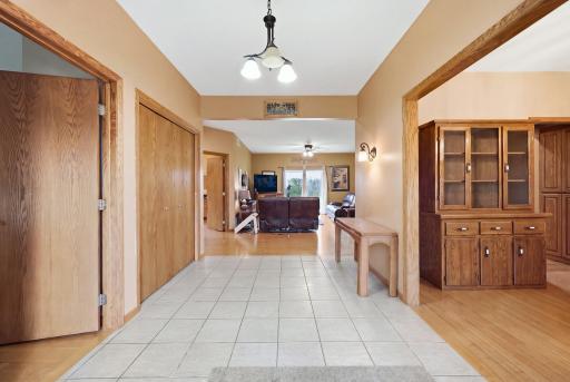 8925_280th_Street_West_Northfield_MN_USA_003.jpg