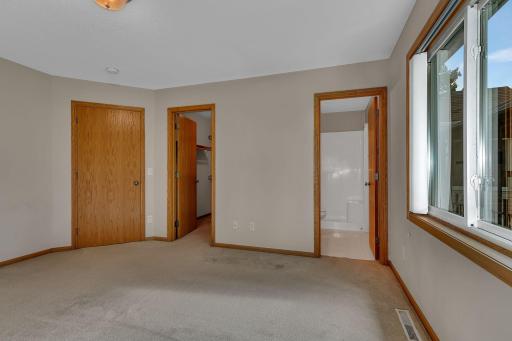 5524 Knollwood Drive, Saint Cloud, MN 56303
