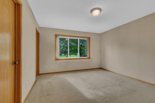 5524 Knollwood Drive, Saint Cloud, MN 56303