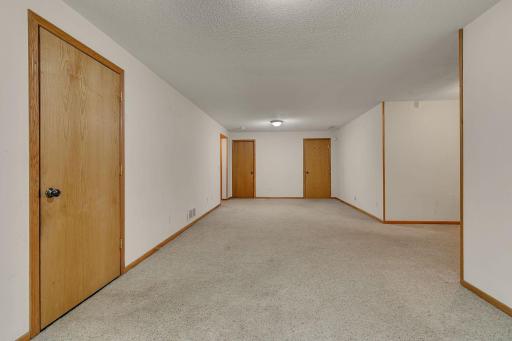 5524 Knollwood Drive, Saint Cloud, MN 56303