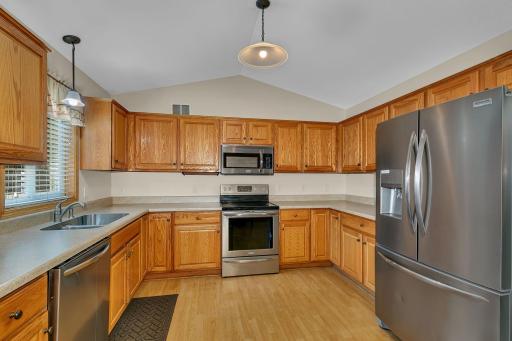 5524 Knollwood Drive, Saint Cloud, MN 56303