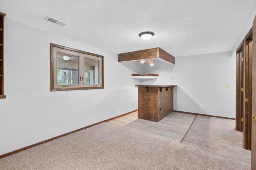 11043 98th Place N, Maple Grove, MN 55369