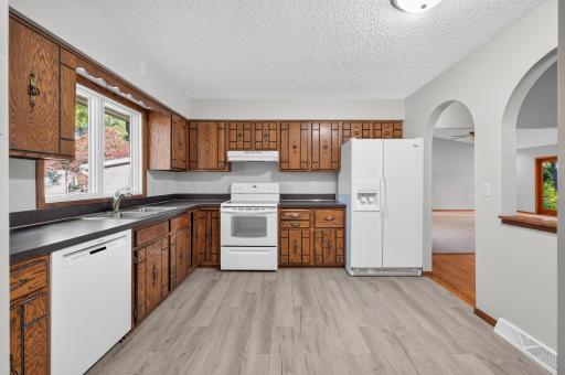 11043 98th Place N, Maple Grove, MN 55369