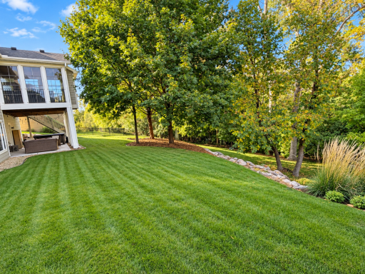 17276 62nd Avenue N, Maple Grove, MN 55311