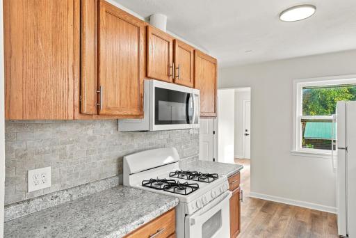 25-web-or-mls-3746_Russell_Avenue_North_Minneapolis_02981.jpg