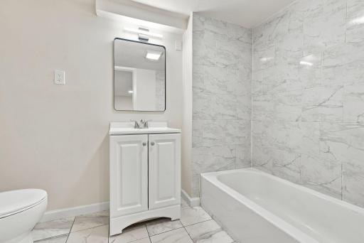 57-web-or-mls-3746_Russell_Avenue_North_Minneapolis_03081.jpg