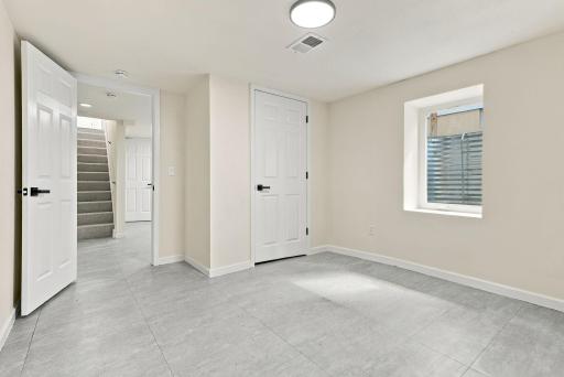 49-web-or-mls-3746_Russell_Avenue_North_Minneapolis_03066.jpg