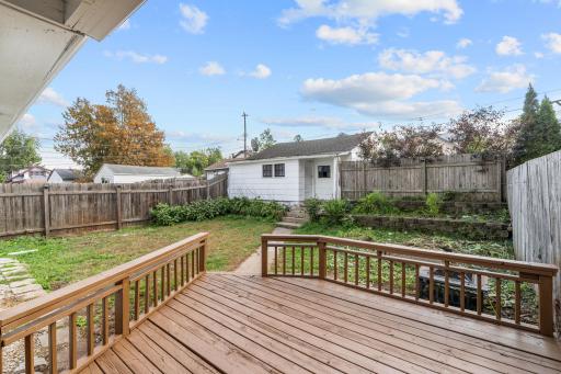 906 Sherwood Avenue, Saint Paul, MN 55106
