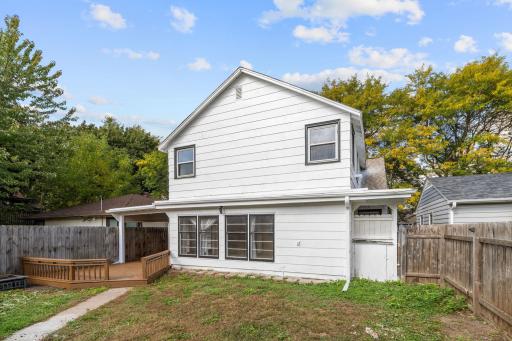 906 Sherwood Avenue, Saint Paul, MN 55106