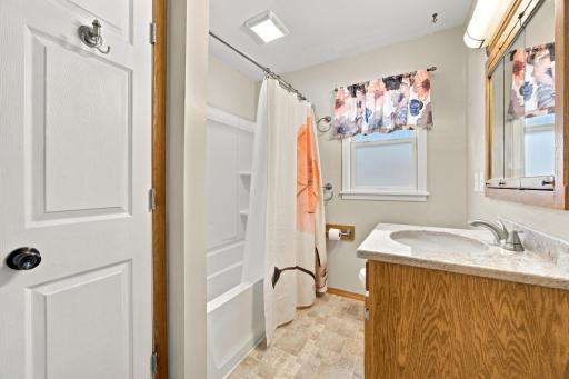 809 16th Street S, Fargo, ND 58103