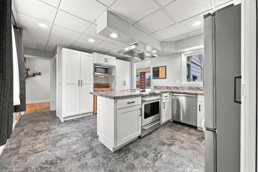 809 16th Street S, Fargo, ND 58103