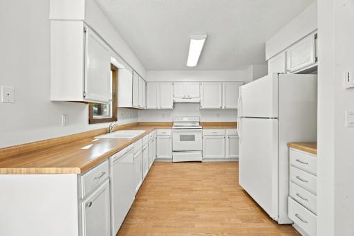 2323 Sundance Circle S, Fargo, ND 58103
