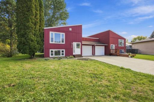 2323 Sundance Circle S, Fargo, ND 58103