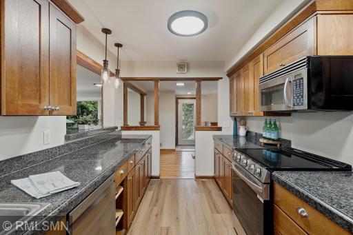 3101 W Armour Terrace, Saint Anthony, MN 55418