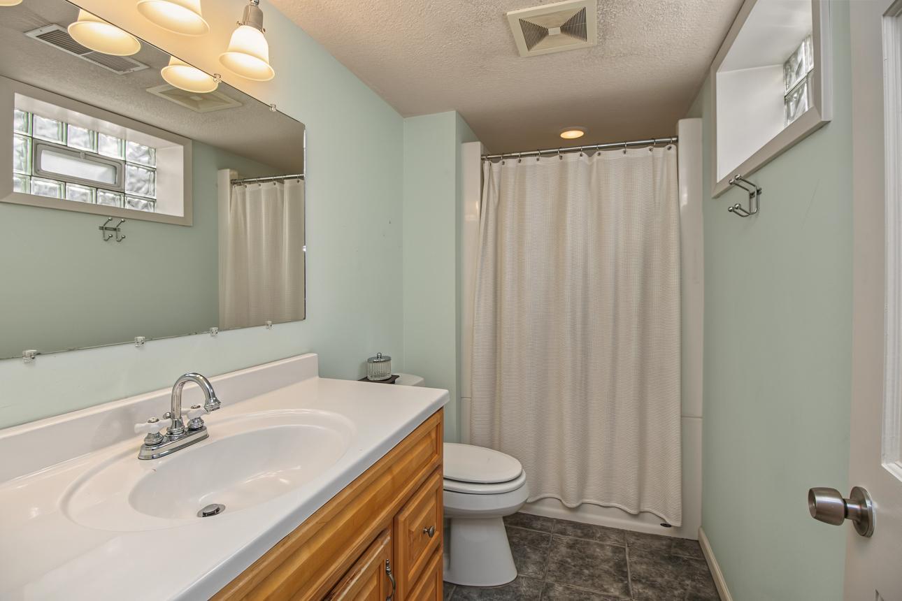 large 3/4 bath room