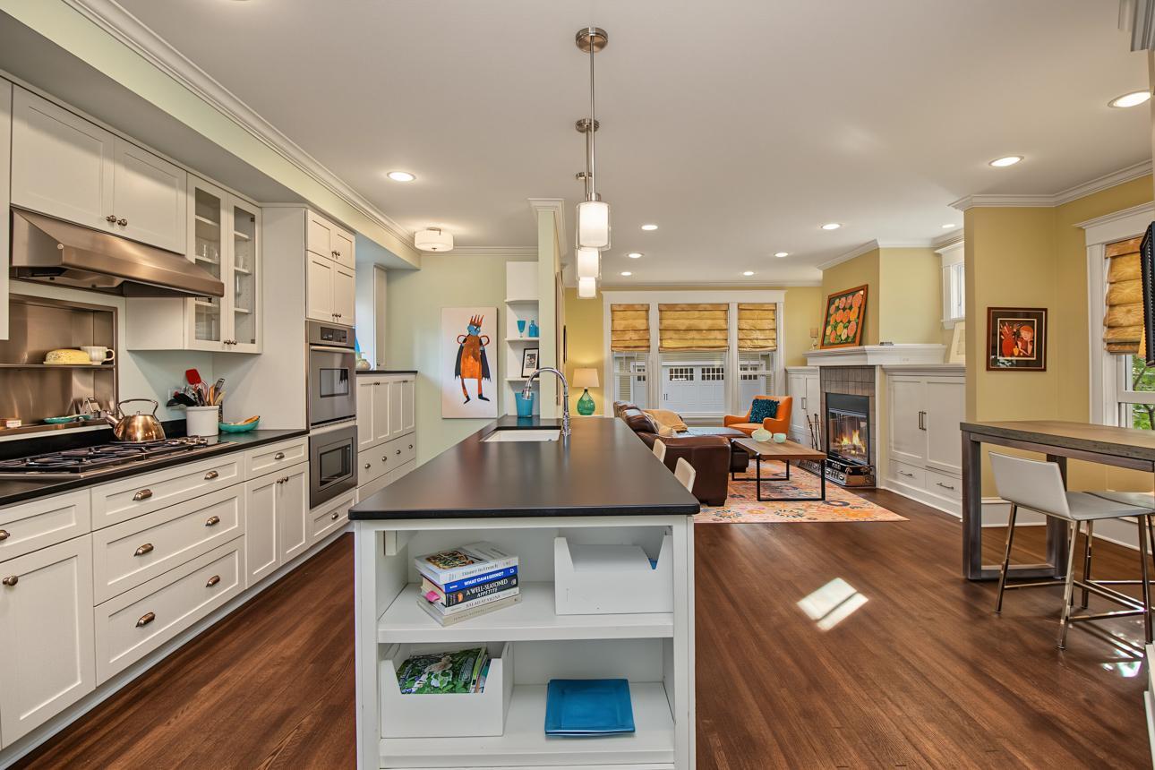 Expansive Kitchen