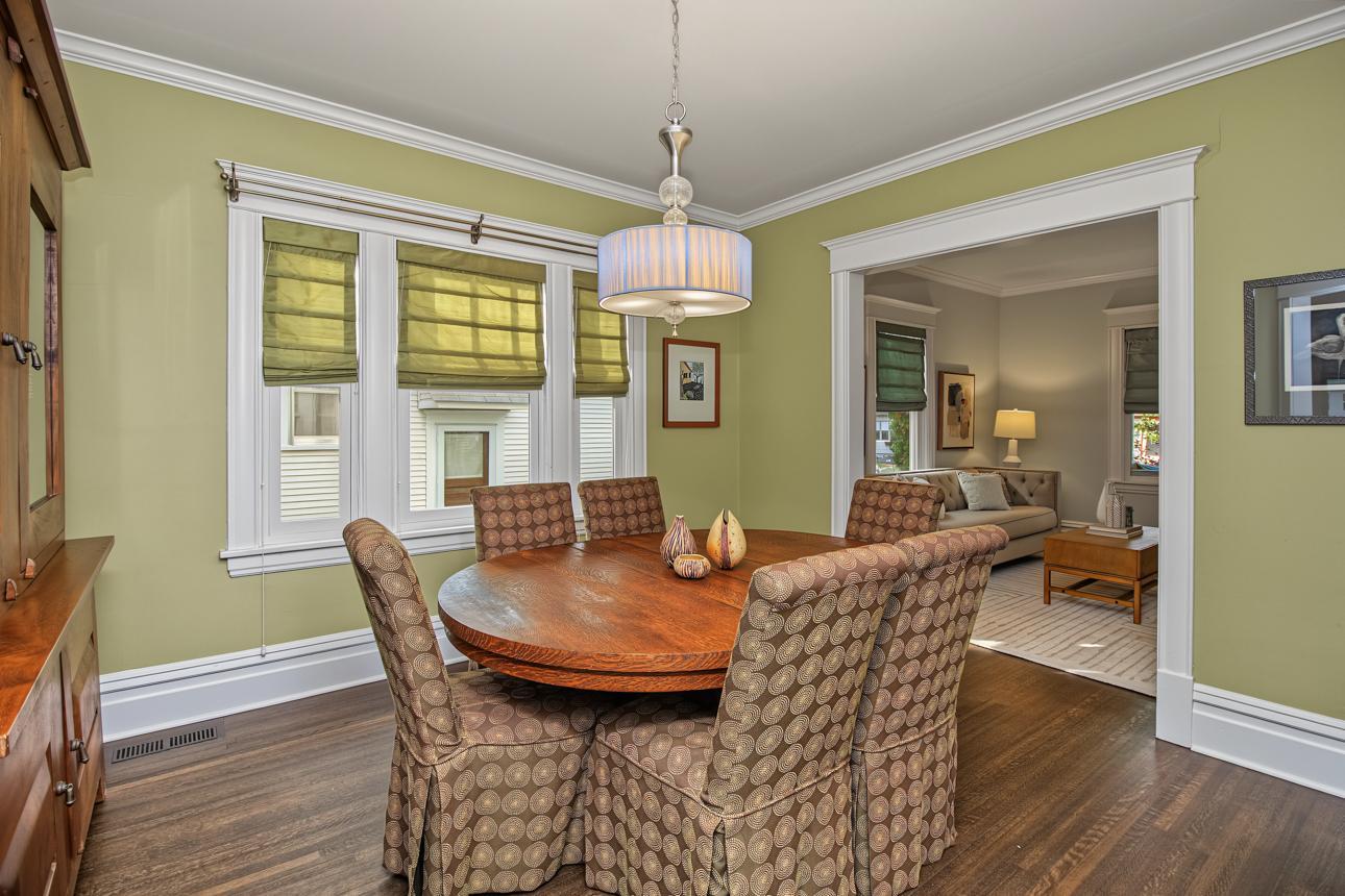 formal dinning room