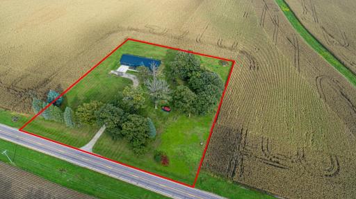 7403 SE 89th Avenue, Claremont, MN 55924