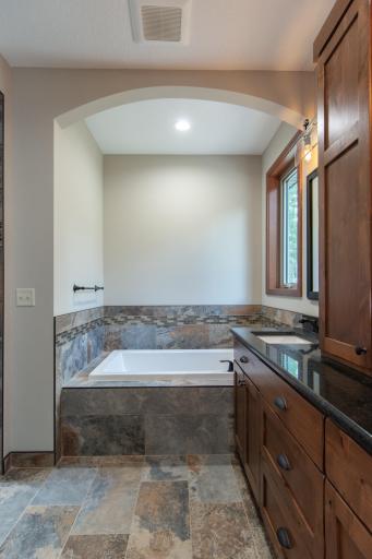 11775 Forestview Drive, Baxter, MN 56425