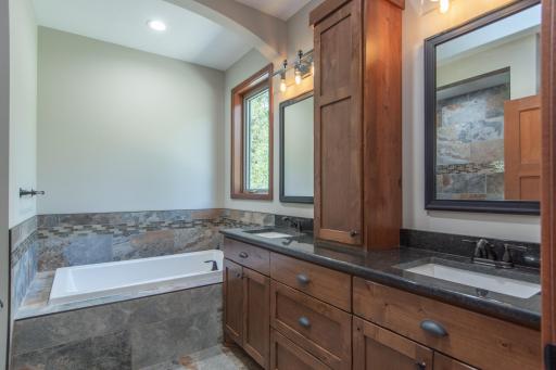 11775 Forestview Drive, Baxter, MN 56425