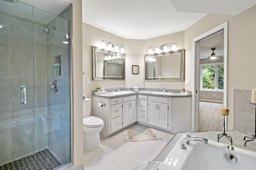 3402 Fairfax Lane, Woodbury, MN 55129
