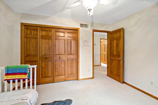 3402 Fairfax Lane, Woodbury, MN 55129