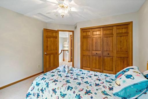 3402 Fairfax Lane, Woodbury, MN 55129
