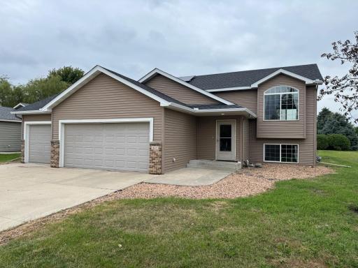 100 Olympic Court, Mankato, MN 56001