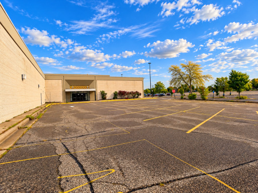 3001 White Bear Avenue N, Maplewood, MN 55109