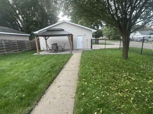 911 3rd Avenue NW, Austin, MN 55912