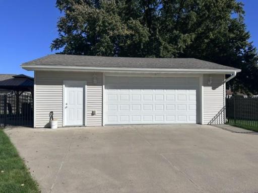 911 3rd Avenue NW, Austin, MN 55912