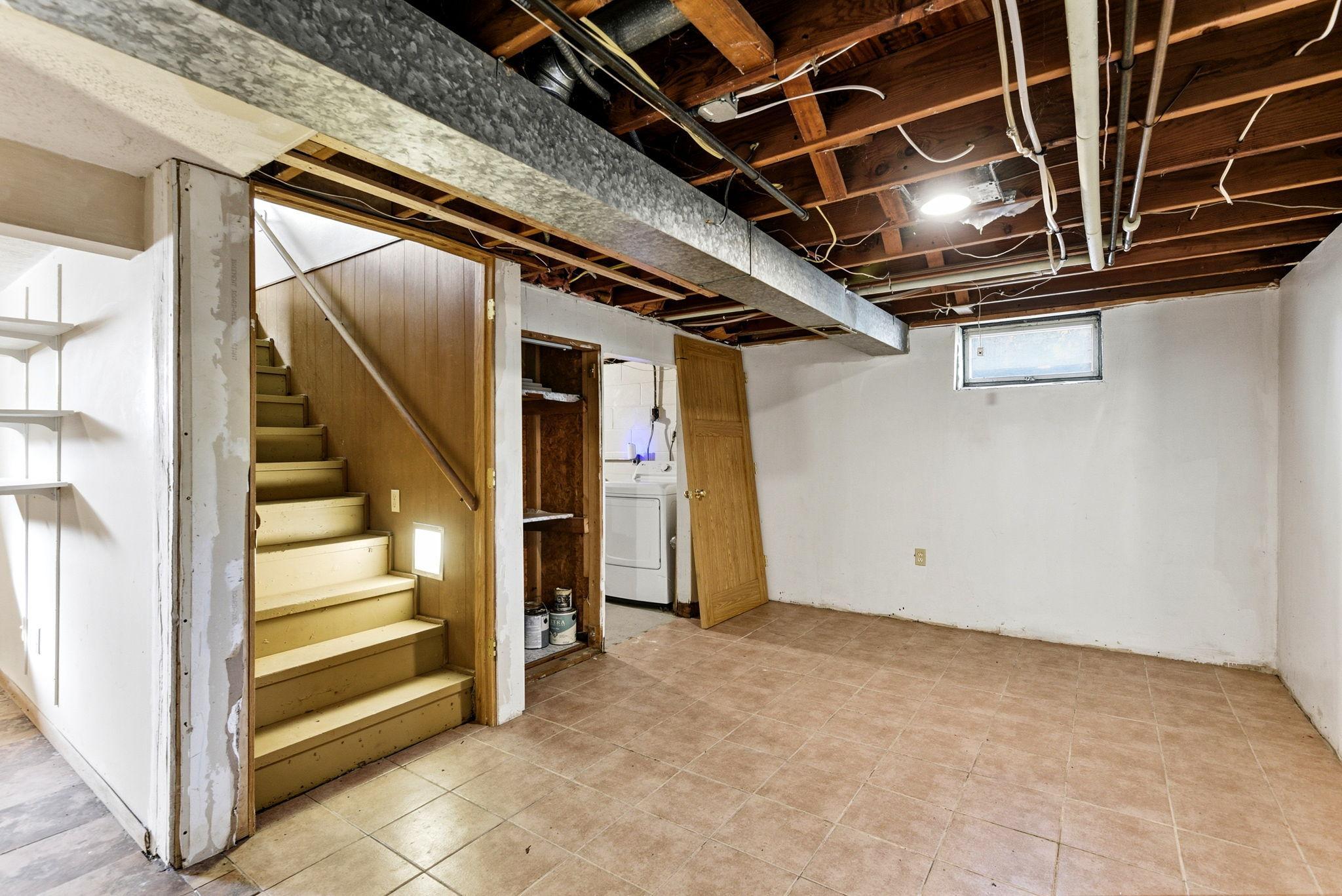 25-web-or-mls-8931-61st-Ave-N-25.jpg
