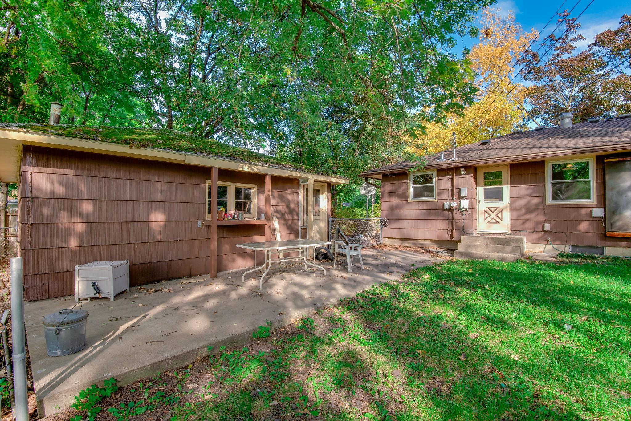 30-web-or-mls-8931-61st-Ave-N-30.jpg
